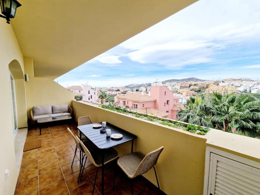 Royal Golf View: 2Br, Pools & Ac Apartment Sitio de Calahonda ภายนอก รูปภาพ