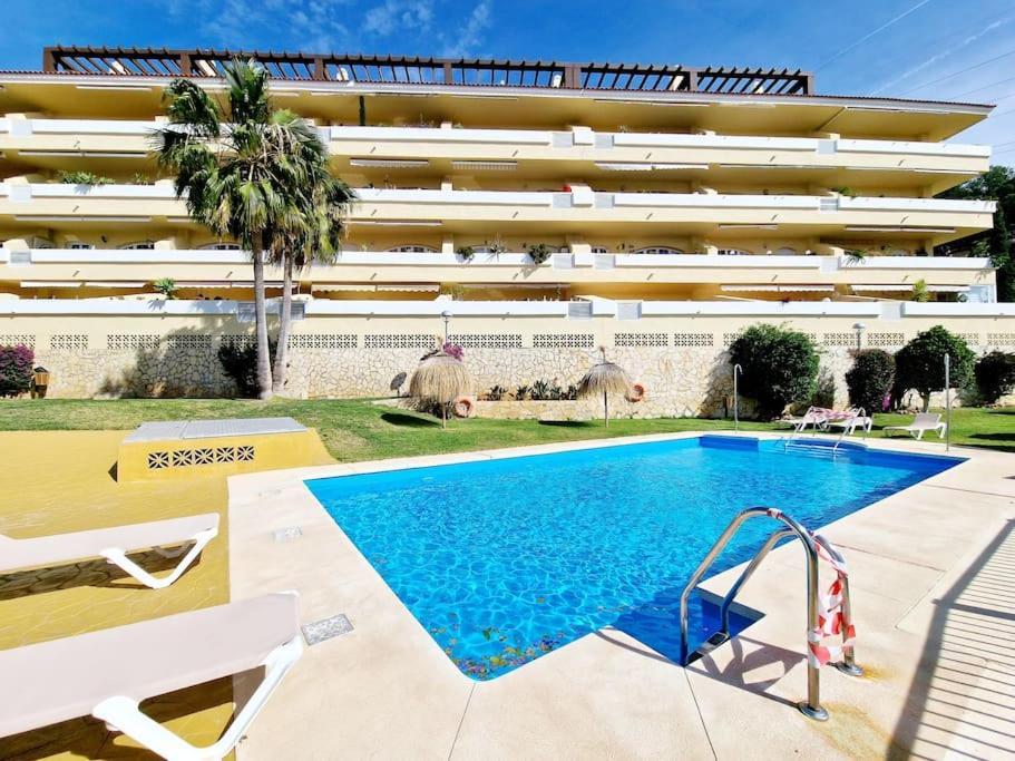 Royal Golf View: 2Br, Pools & Ac Apartment Sitio de Calahonda ภายนอก รูปภาพ
