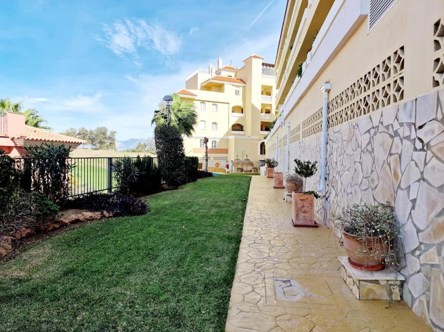 Royal Golf View: 2Br, Pools & Ac Apartment Sitio de Calahonda ภายนอก รูปภาพ